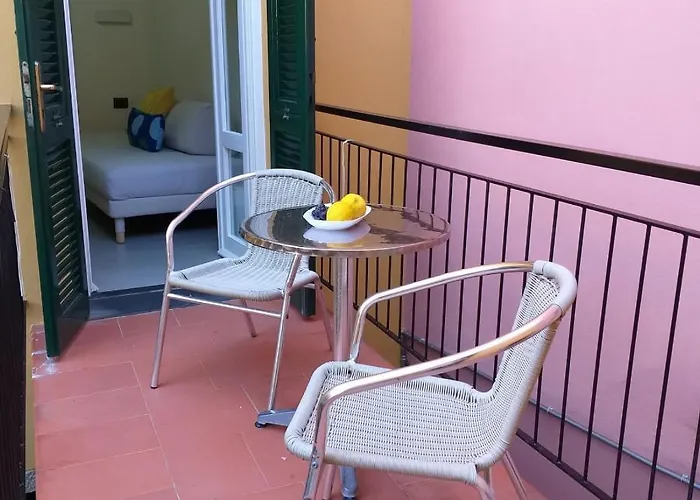 Il Patio 3* 마나롤라